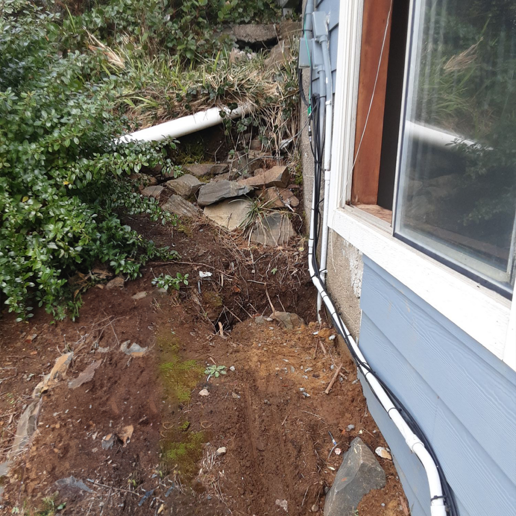 erosion_right_corner_house erosion right corner house Foundation