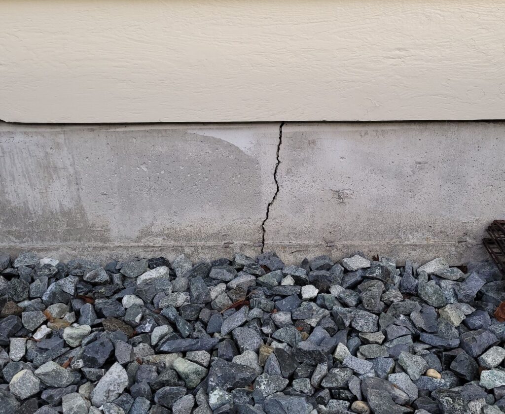 foundation-wall-crack foundation wall crack e1723673974663 Foundation