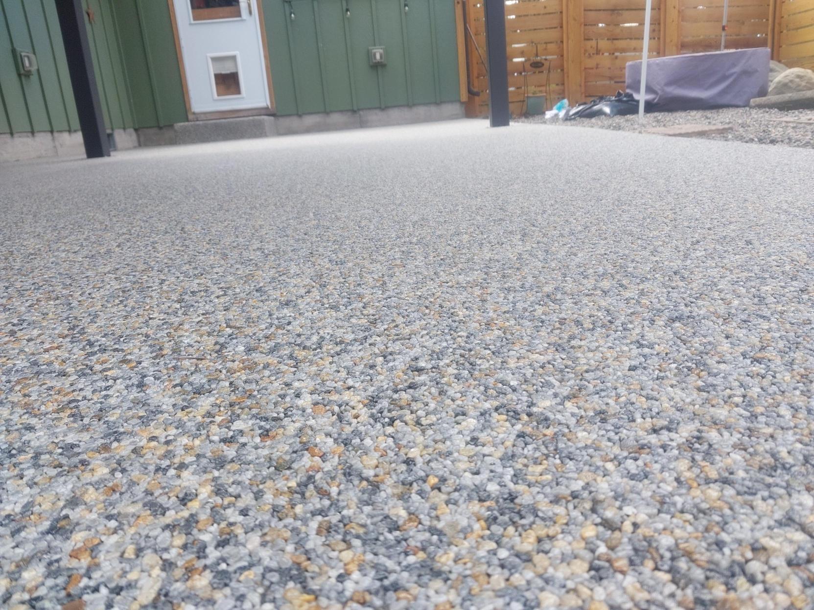 Vuba Stone decorative outdoor concrete surface in Eugene Oregon